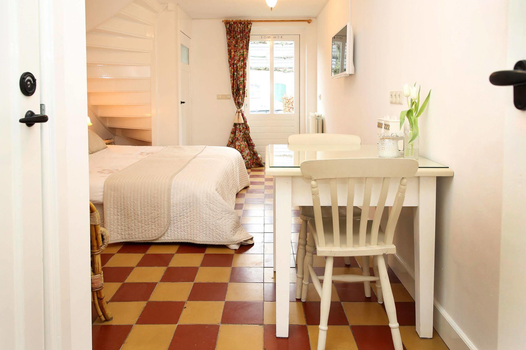 Bed And Breakfast Het Dijkhuis אירסל מראה חיצוני תמונה